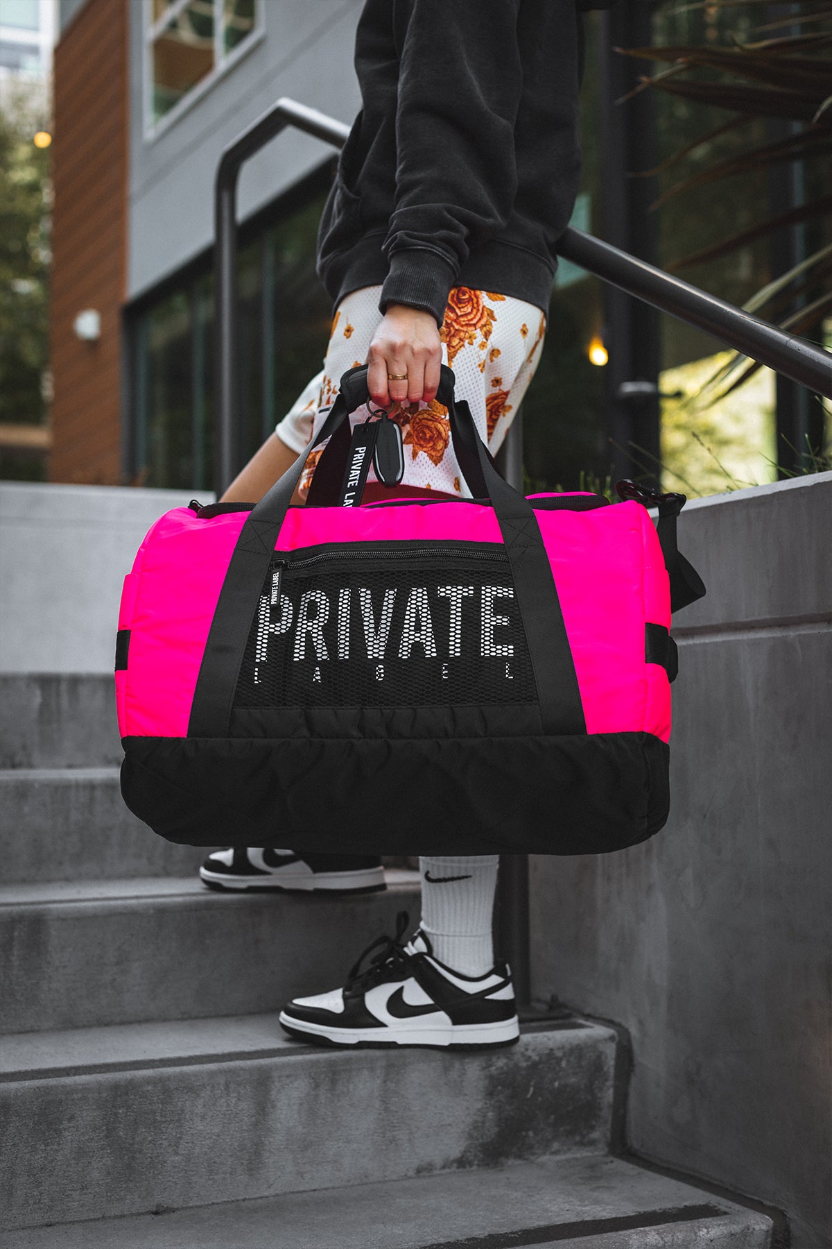 Buy China Wholesale Wholesale Pink Travel Bag Elegant Wet Dry Gym Bag Girls  Duffle Bags Pink Duffel Bag Waterproof Bag & Water Proof Travel Bags Pink  Duffel Bag Travel Bag $5.9 |